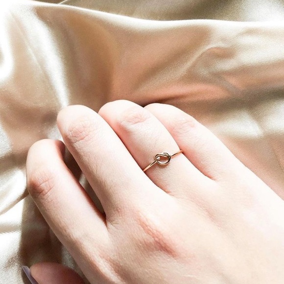 Knot Promise Ring - Picture 5 of 5